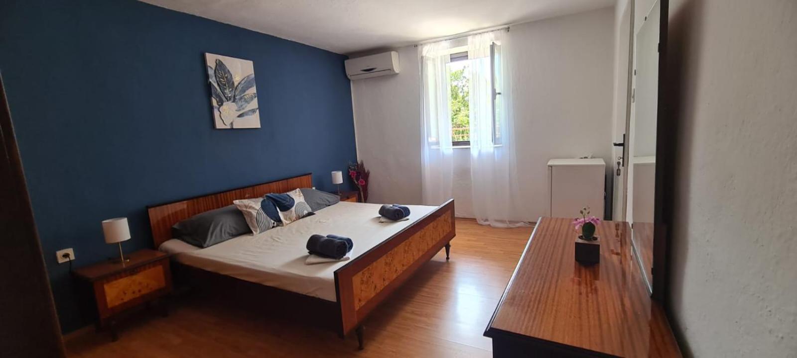 Apartments And Rooms Sanja Sibinj Krmpotski Dış mekan fotoğraf